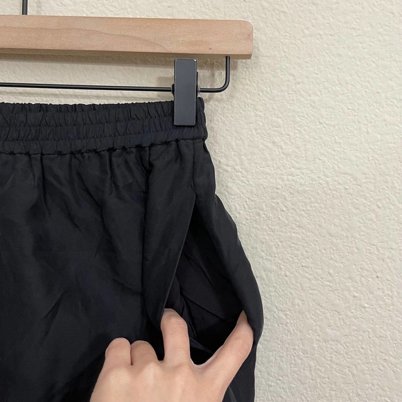 & Other Stories Silk Tapered Elastic Waist Relaxed Pull-On Trouser Pants Black 0 - Picture 6 of 11